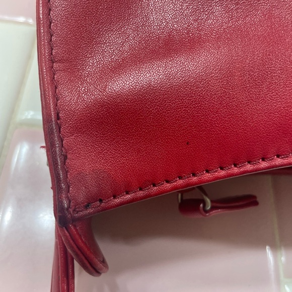 Red Shoulder Bag - Picture 10 of 12